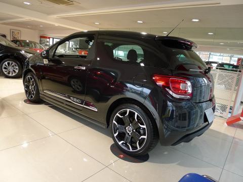 ショールーム入れ替えました　シトロエン編