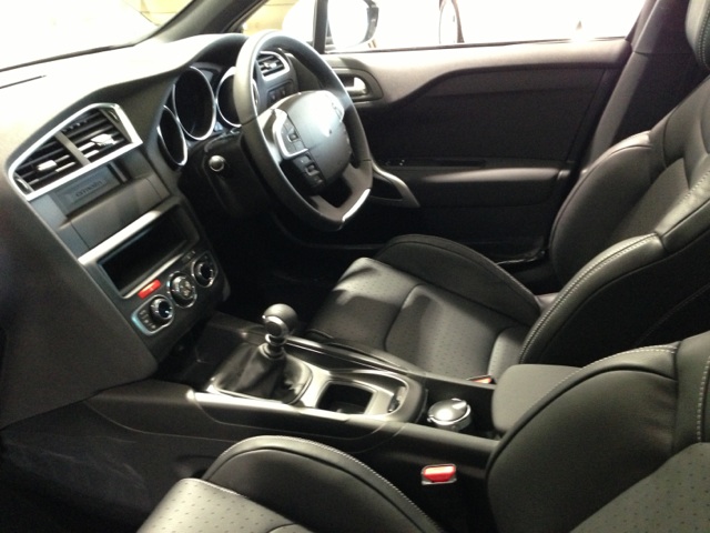 ショールーム入替しました！