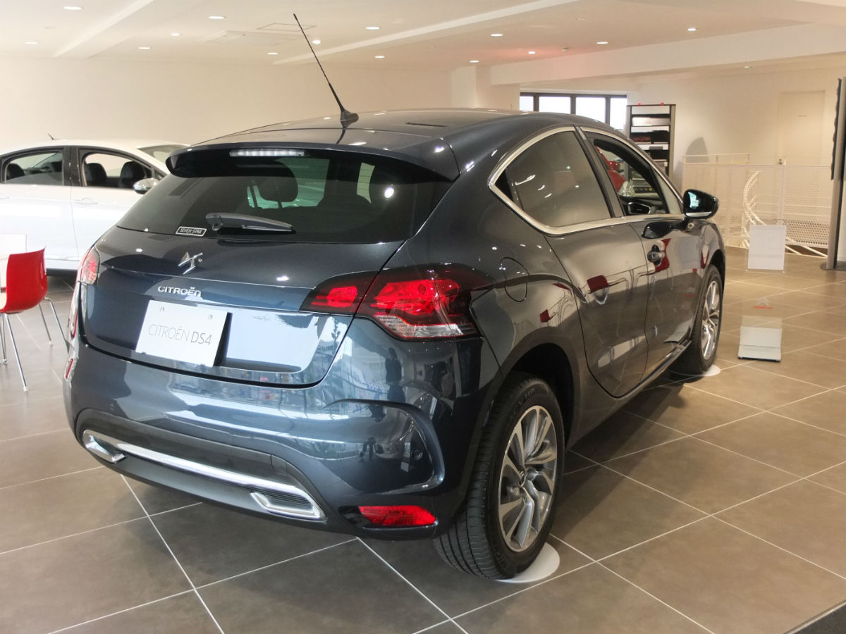 ＤＳ４ Ｃｈｉｃ ＥＧＳ　在庫あります！！