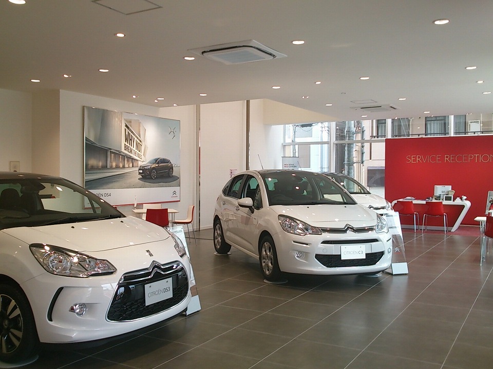 ショールーム入れ替えました