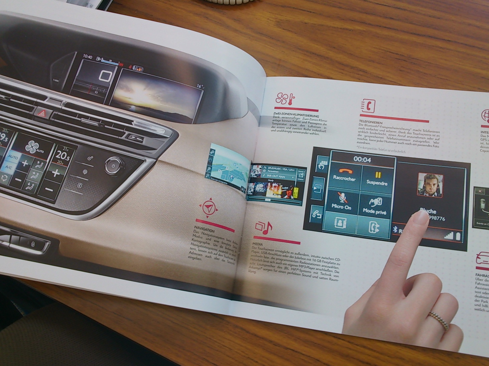 New C4 picasso のカタログ