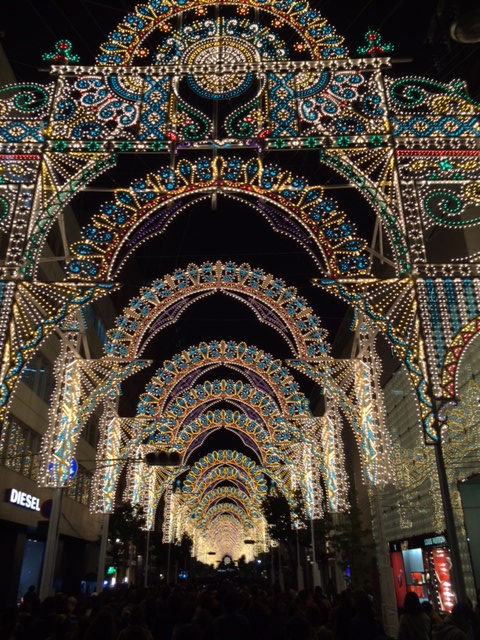 ルミナリエで流れる歌♪