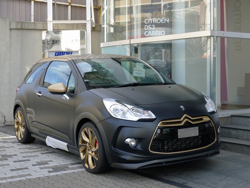 ＤＳ３　レーシング　マットブラック到着