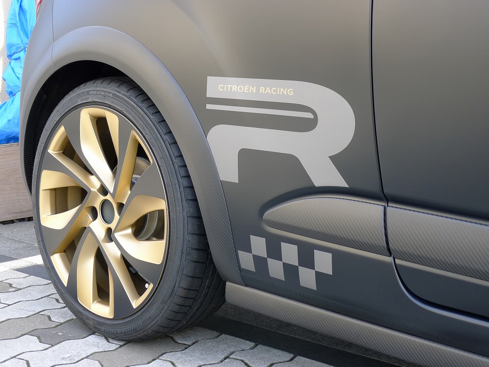 ＤＳ３　レーシング　マットブラック到着