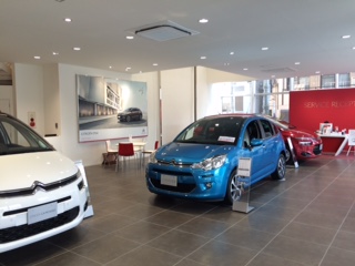 ショールーム レイアウト変更しました