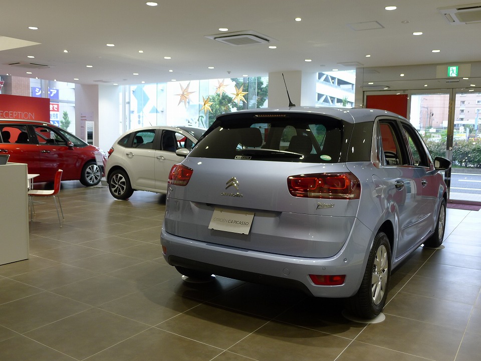 ショールーム入替えました。