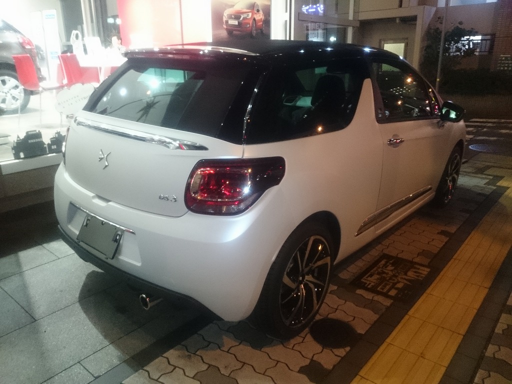 DS ３　GIVENCHY　Le　MakeUp　到着