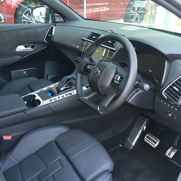 テストドライブカー！