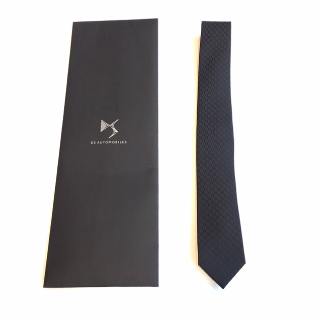 DS ネクタイ