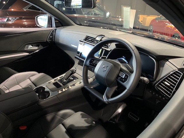 ＤＳ 7 ＣＲＯＳＳＢＡＣＫのＯＰＥＲＡインテリア