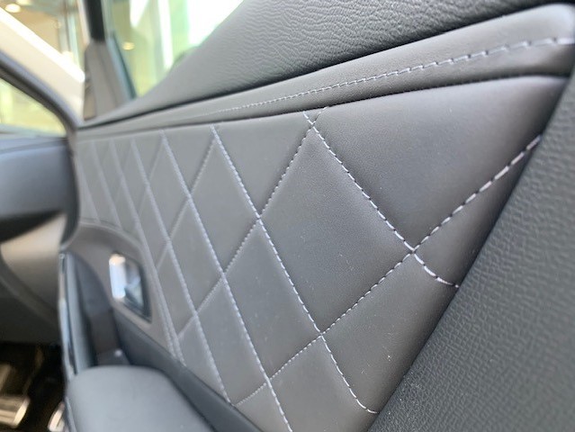 ＤＳ 7 ＣＲＯＳＳＢＡＣＫのＲＩＶＯＬＩインテリア