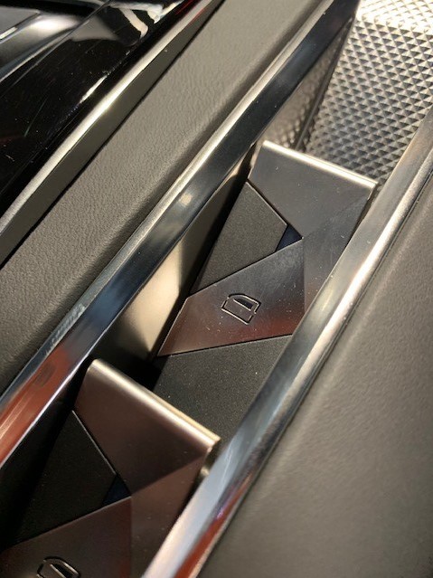 ＤＳ 7 ＣＲＯＳＳＢＡＣＫのＲＩＶＯＬＩインテリア