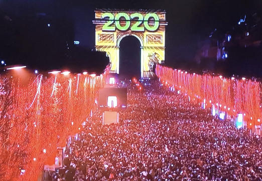 パリの年越しカウントダウン！