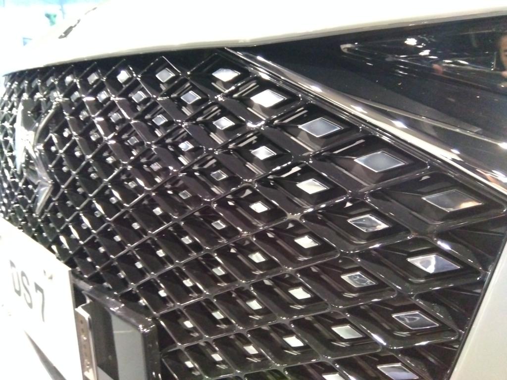 新型DS7　変更点　２