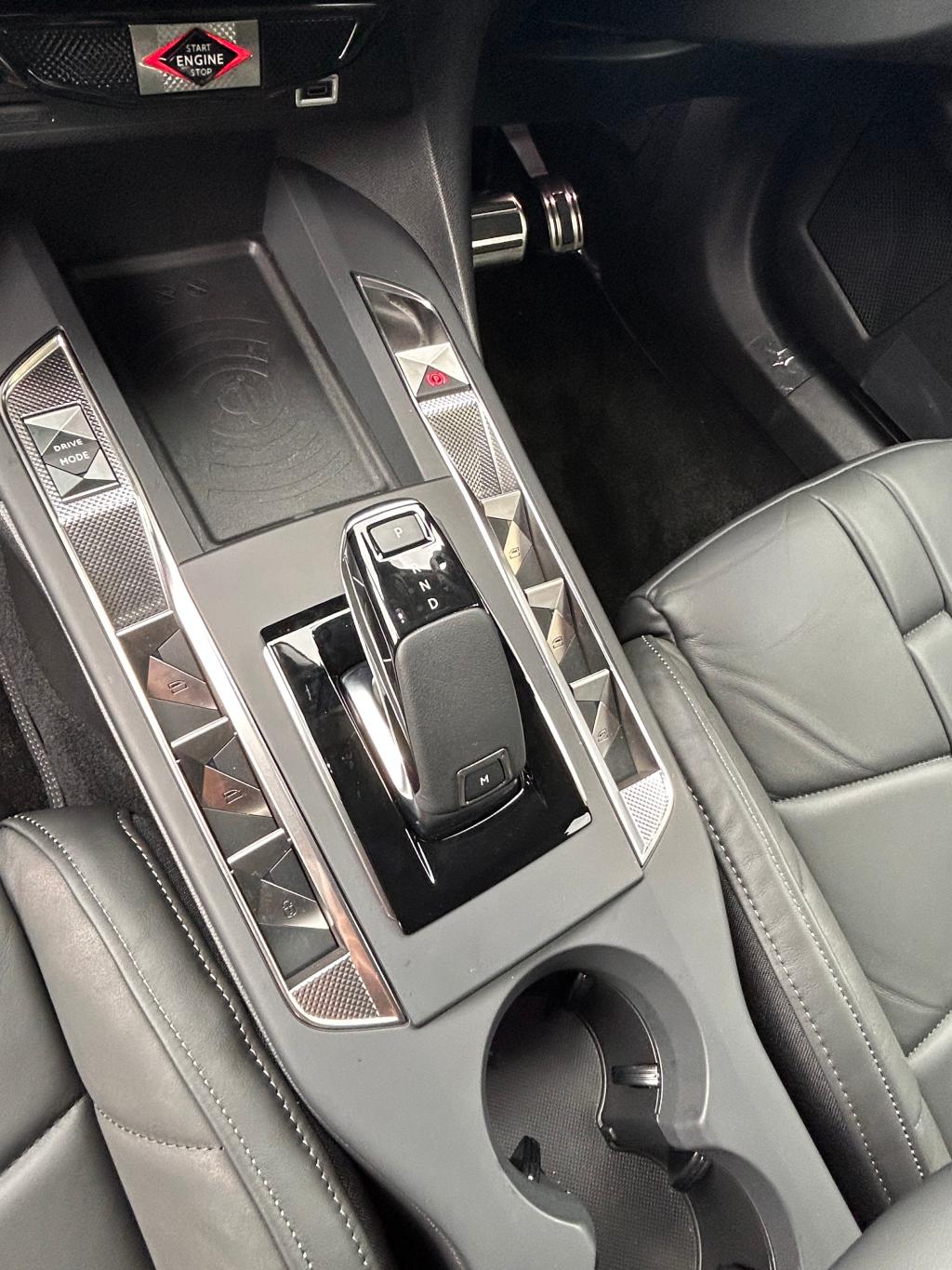 DS STORE神戸の歌姫