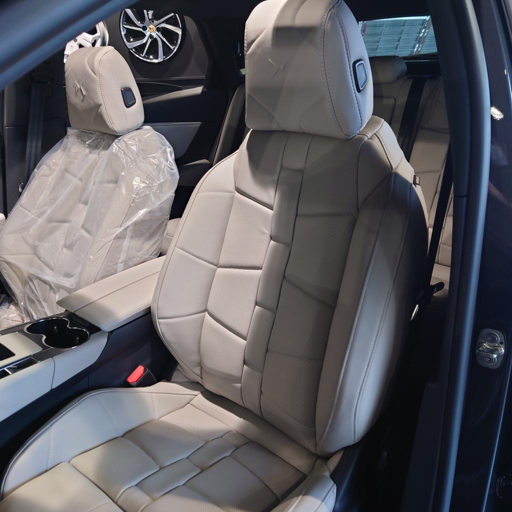 DS 7 ETOILE & PALLAS