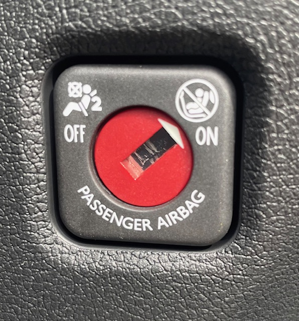 シトロエン全車に標準装備！！