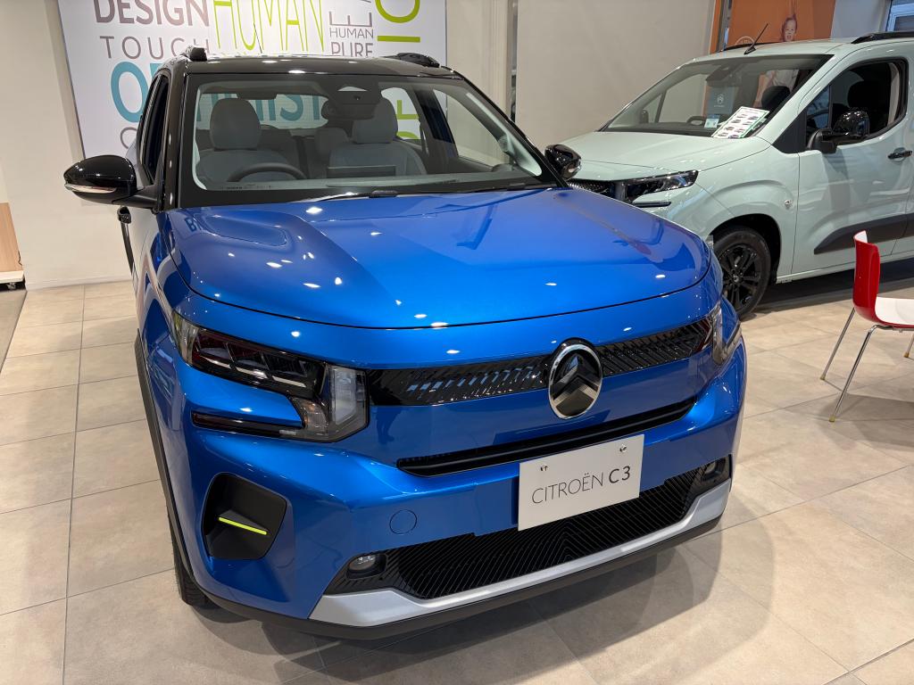 展示車入れ替えました🚗