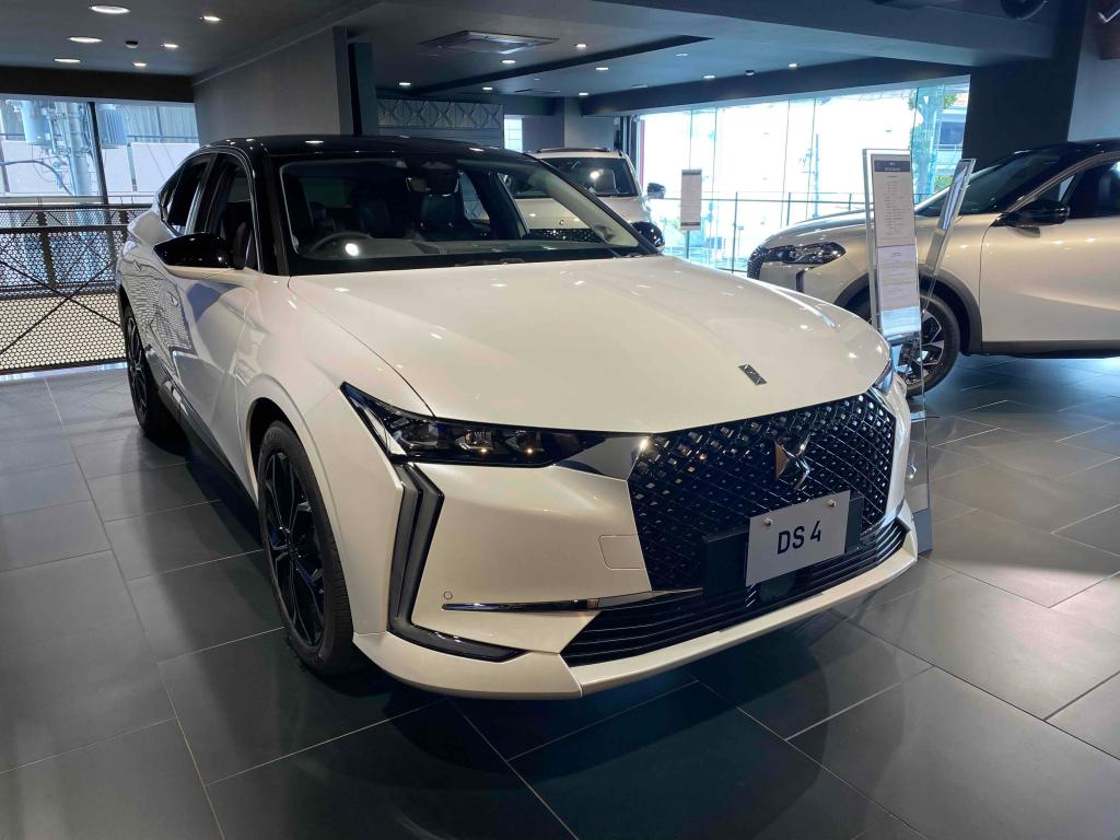 DS 4 展示車両