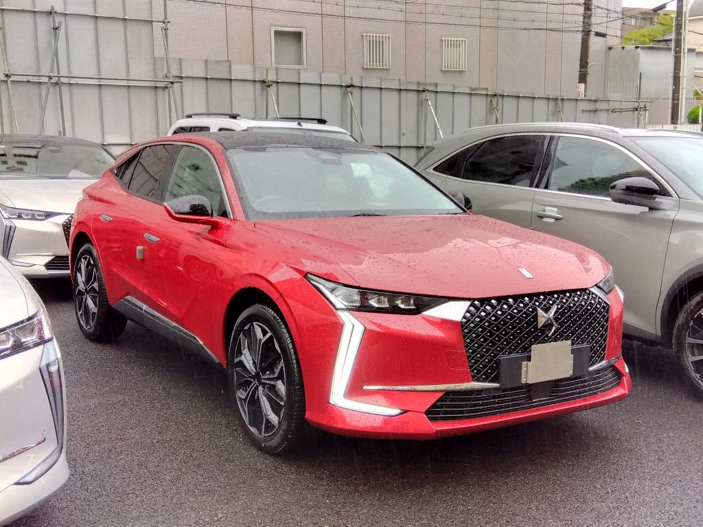 DS 4 Coquelicot Edition （コクリコ・エディション） デビュー