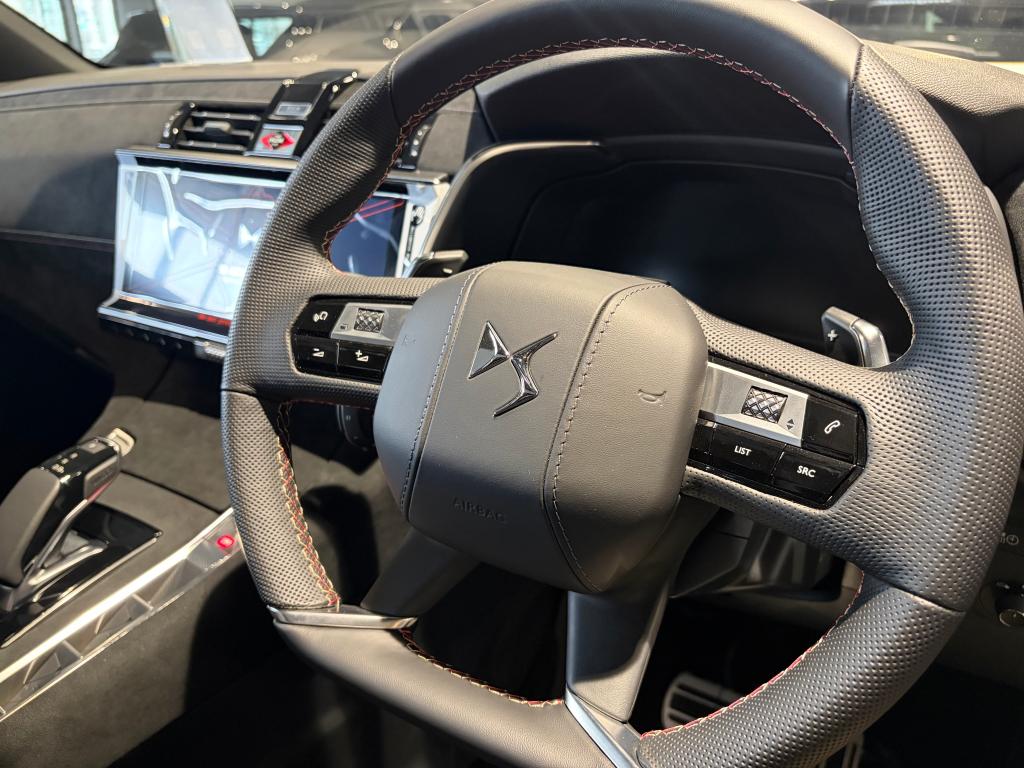 展示車のご紹介